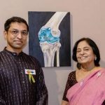 शल्यचिकित्सकांपासून ते डिझाइनरपर्यंत, माजी विद्यार्थी अनेक दशकांनंतर कलेकडे परत येतात