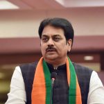 साखर निर्यात बंदी उठवण्यासाठी सहकारी साखर कारखान्यांची संस्था केंद्राकडे विनंती करणार आहे