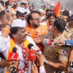 कांद्याचे भाव कोसळल्याने समृद्धी एक्स्प्रेस वे ३० मिनिटे रोखून धरला
