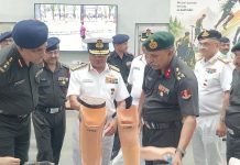 पुण्यातील कृत्रिम अवयव केंद्राच्या स्वदेशी पुनर्वसन तंत्रज्ञानाचे नौदल प्रमुखांचे कौतुक | पुणे बातम्या